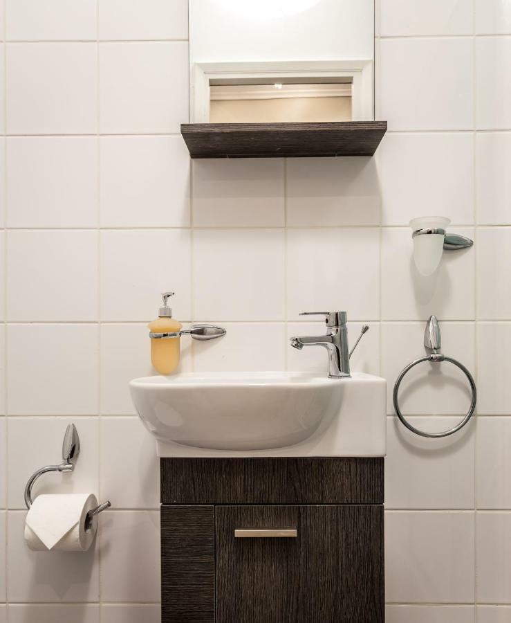 Exceptionally Located Studio Apartment Atenas Exterior foto